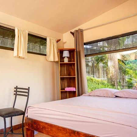 Manuel Antonio Hostel ภายนอก รูปภาพ
