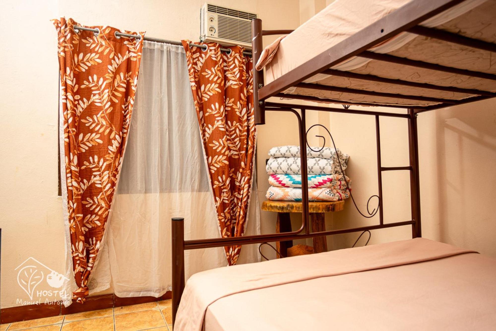Manuel Antonio Hostel ภายนอก รูปภาพ