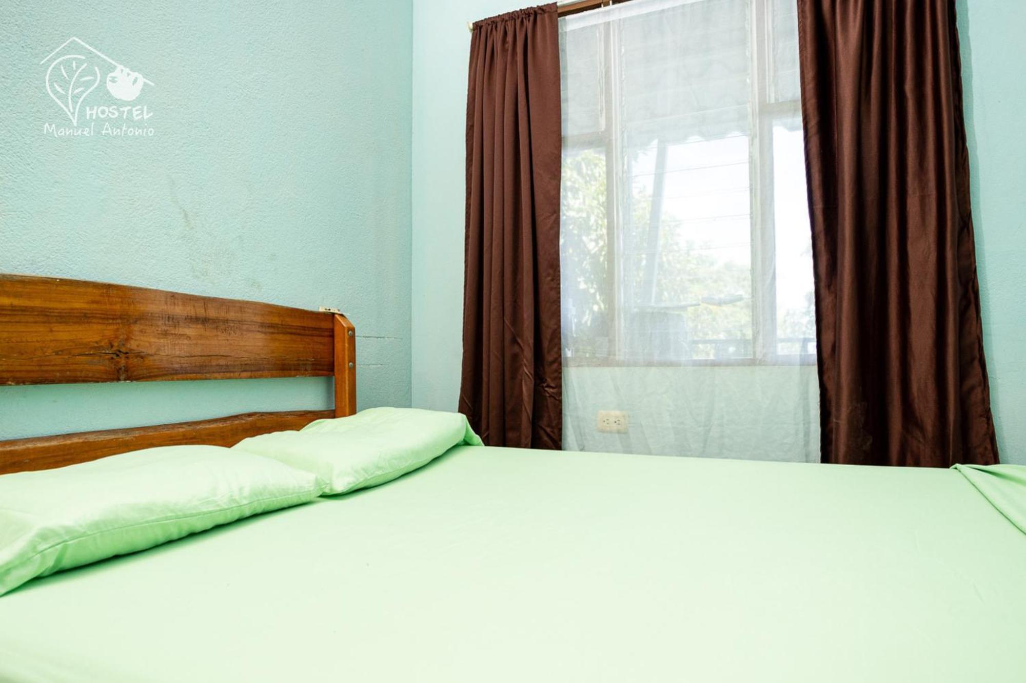 Manuel Antonio Hostel ภายนอก รูปภาพ