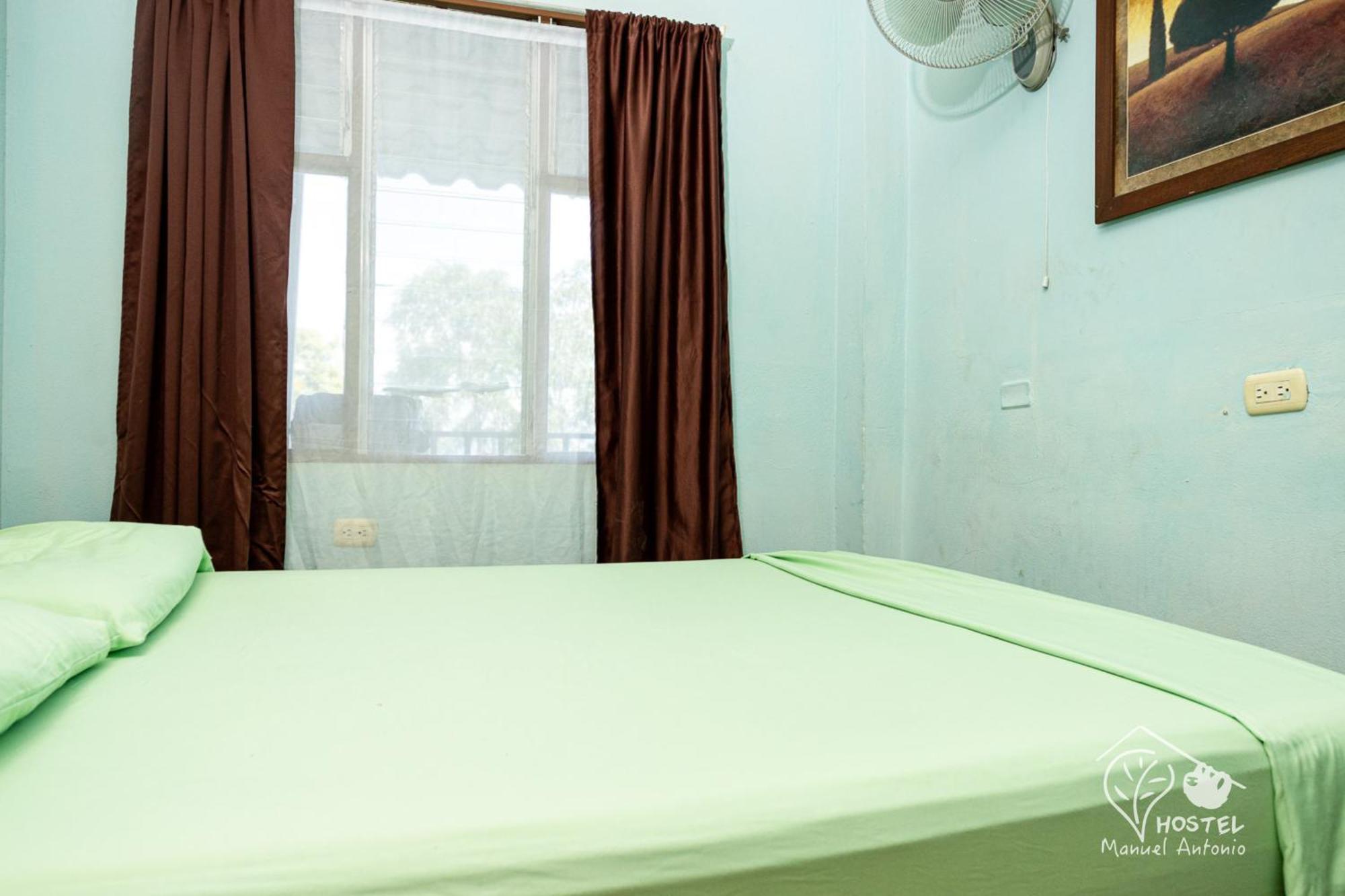 Manuel Antonio Hostel ภายนอก รูปภาพ