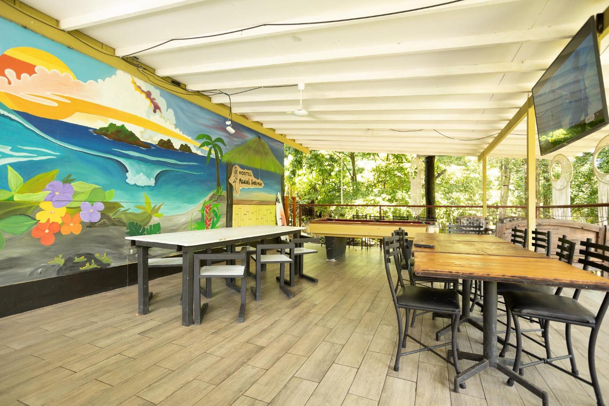 Manuel Antonio Hostel ภายนอก รูปภาพ