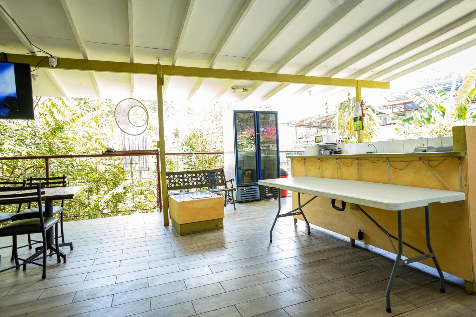 Manuel Antonio Hostel ภายนอก รูปภาพ