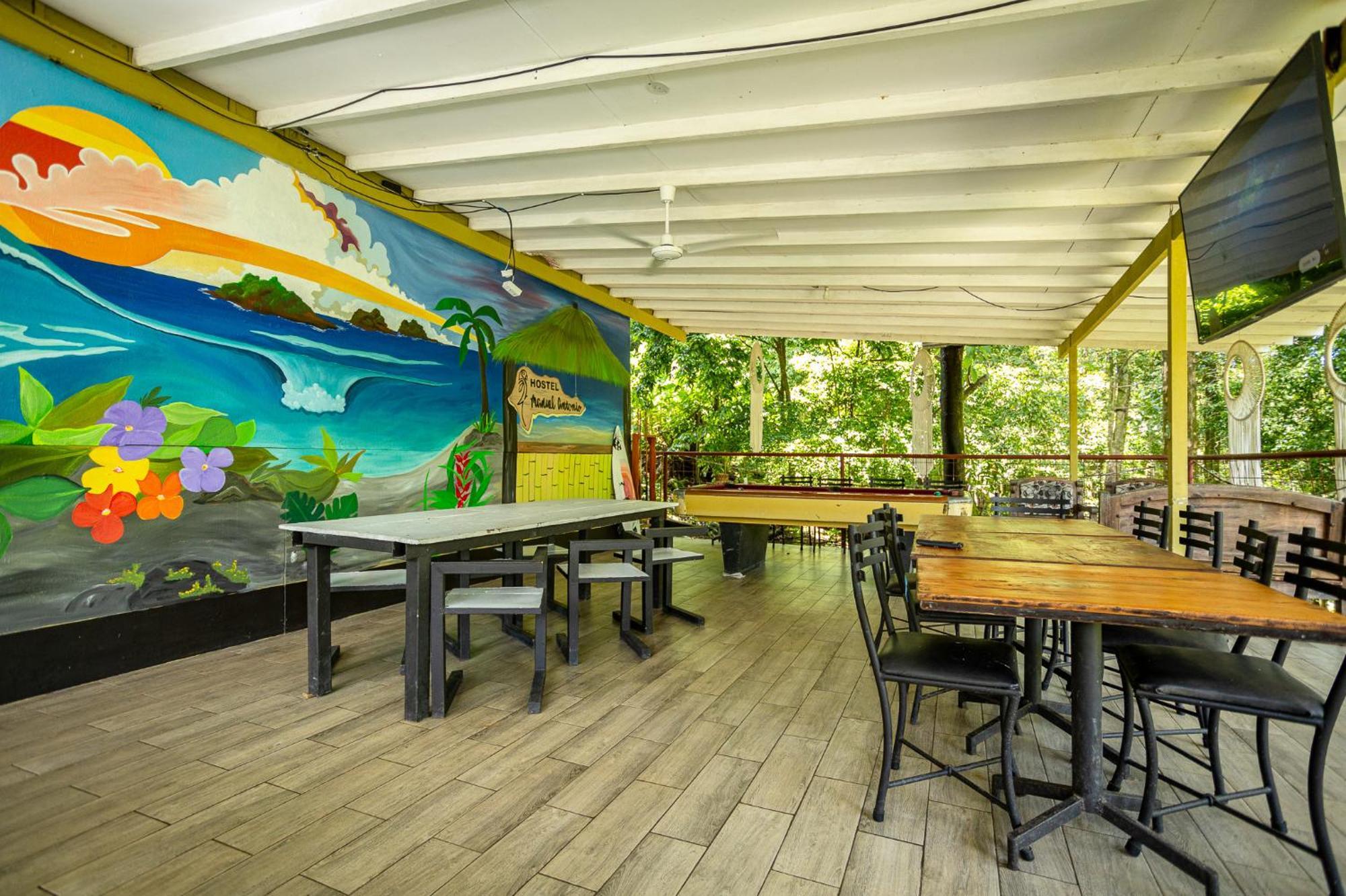 Manuel Antonio Hostel ภายนอก รูปภาพ